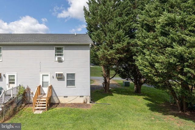 110 LAKERIDGE DR, Stephens City, VA 22655