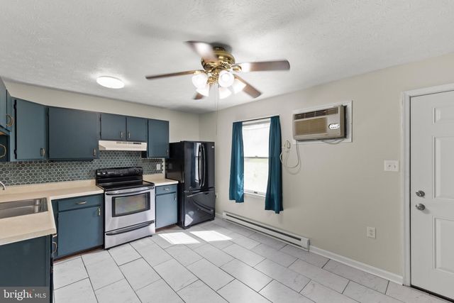 110 LAKERIDGE DR, Stephens City, VA 22655