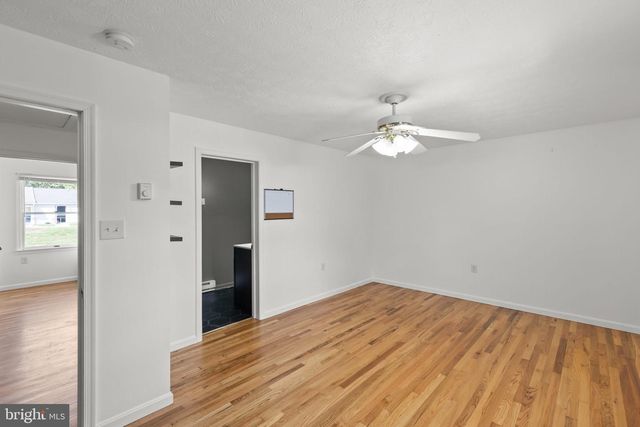 110 LAKERIDGE DR, Stephens City, VA 22655