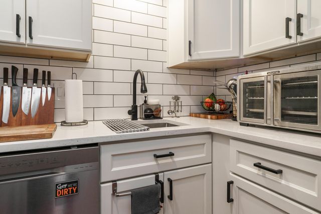 285 Lear Street, 4, Columbus, OH 43206