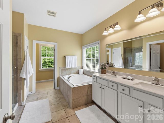 8611 Covedale Crossings Circle, Cornelius, NC 28031