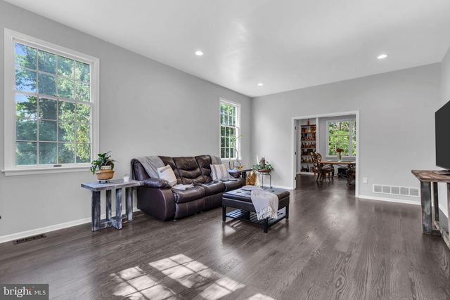 24 CARRIAGE WAY, Millstone Township, NJ 08510