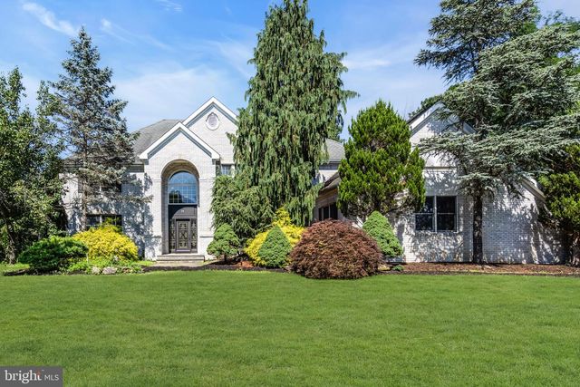 24 CARRIAGE WAY, Millstone Township, NJ 08510