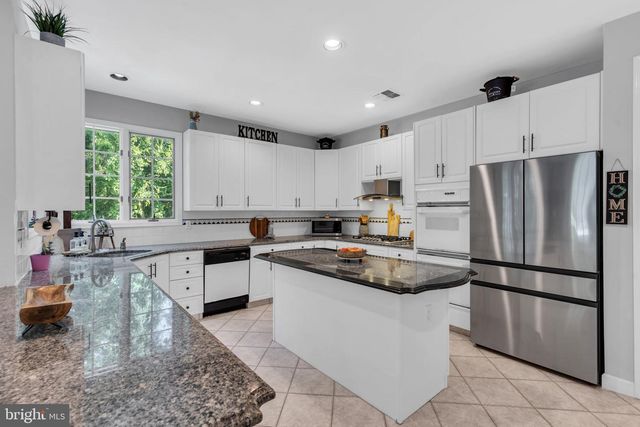 24 CARRIAGE WAY, Millstone Township, NJ 08510