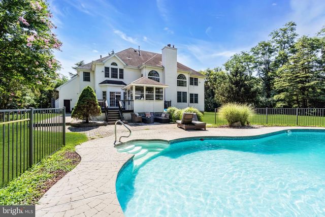 24 CARRIAGE WAY, Millstone Township, NJ 08510