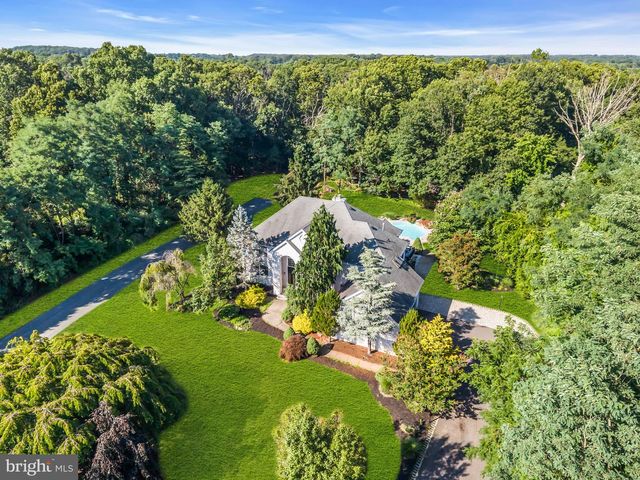 24 CARRIAGE WAY, Millstone Township, NJ 08510