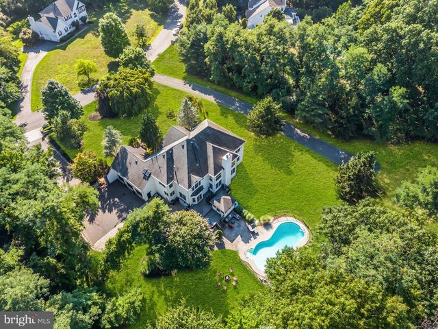 24 CARRIAGE WAY, Millstone Township, NJ 08510