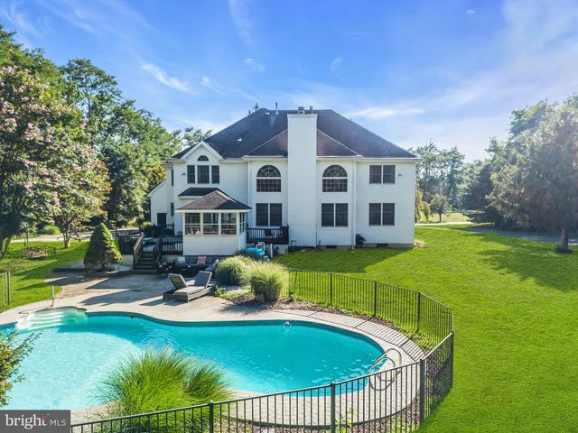 24 CARRIAGE WAY, Millstone Township, NJ 08510