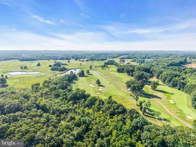 24 CARRIAGE WAY, Millstone Township, NJ 08510
