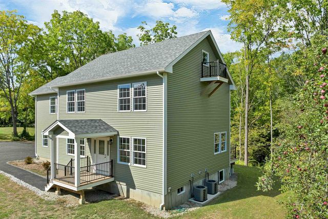 1 Allen Lane, Durham, NH 03824