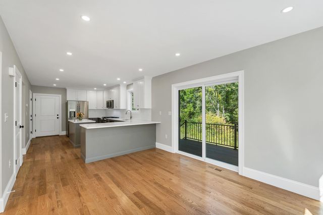 1 Allen Lane, Durham, NH 03824