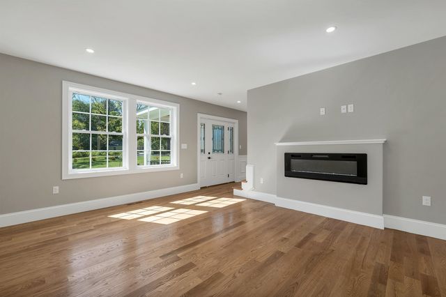 1 Allen Lane, Durham, NH 03824