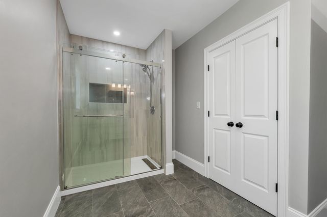 1 Allen Lane, Durham, NH 03824