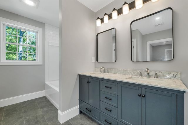 1 Allen Lane, Durham, NH 03824