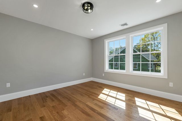 1 Allen Lane, Durham, NH 03824