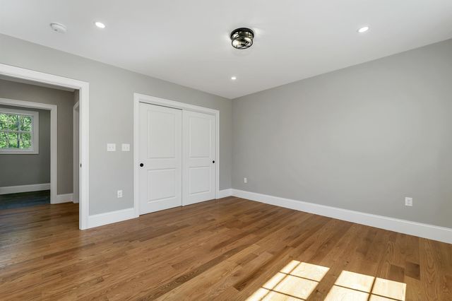 1 Allen Lane, Durham, NH 03824