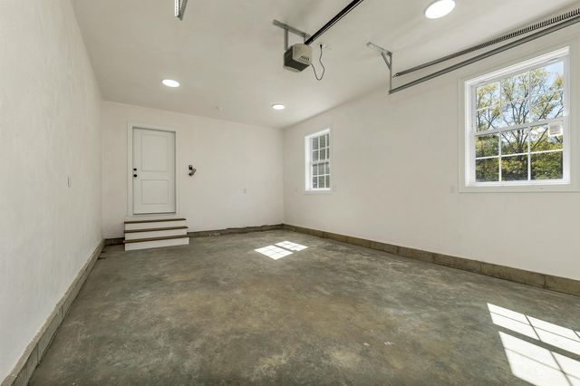 1 Allen Lane, Durham, NH 03824