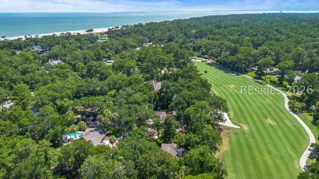 37 Woodbine Pl, Hilton Head Island, SC 29928