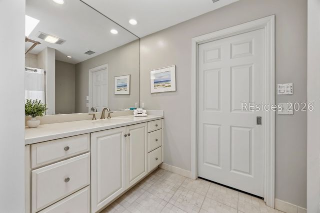 37 Woodbine Pl, Hilton Head Island, SC 29928