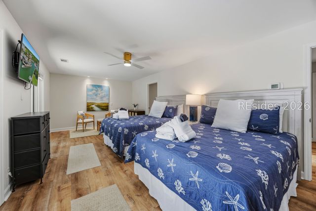 37 Woodbine Pl, Hilton Head Island, SC 29928