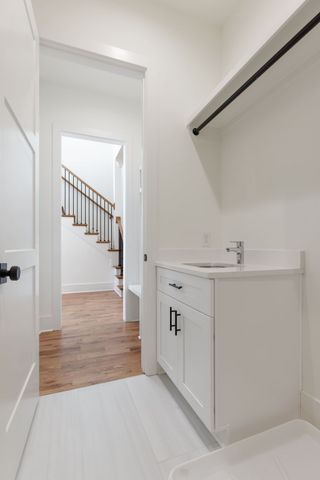 411 Achievement Dr, Nashville, TN 37209