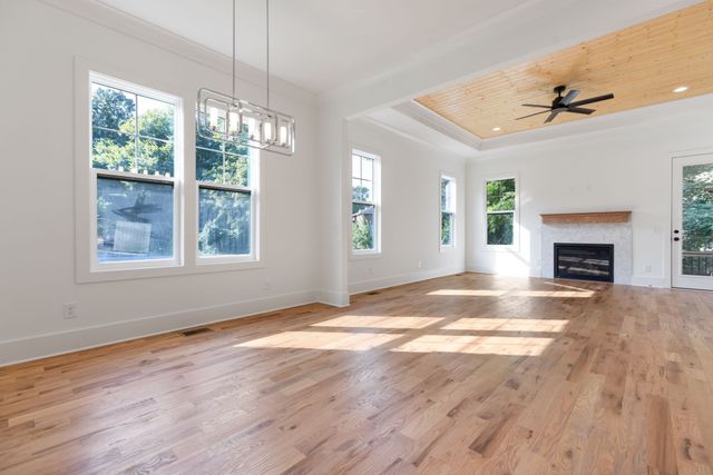 411 Achievement Dr, Nashville, TN 37209