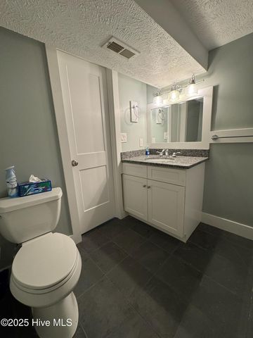 2810 Canal Cove Road, Lake Waccamaw, NC 28450