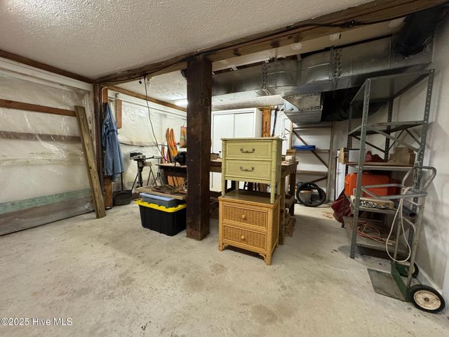 2810 Canal Cove Road, Lake Waccamaw, NC 28450