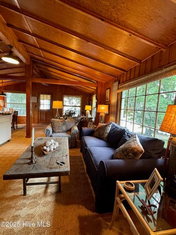 2810 Canal Cove Road, Lake Waccamaw, NC 28450