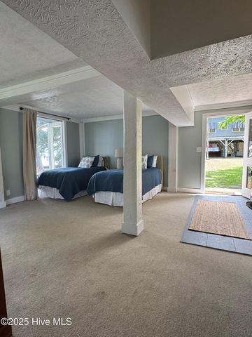 2810 Canal Cove Road, Lake Waccamaw, NC 28450