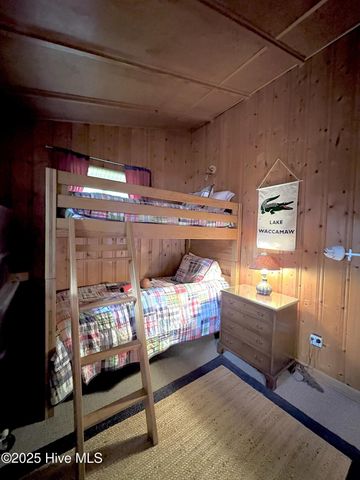 2810 Canal Cove Road, Lake Waccamaw, NC 28450