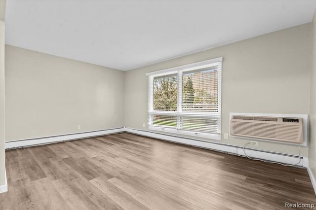 1545 Cherboneau 41, Detroit, MI 48207