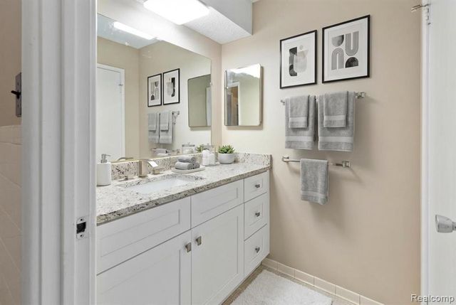 1545 Cherboneau 41, Detroit, MI 48207
