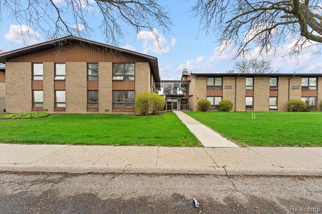 1545 Cherboneau 41, Detroit, MI 48207