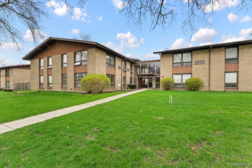 1545 Cherboneau 41, Detroit, MI 48207