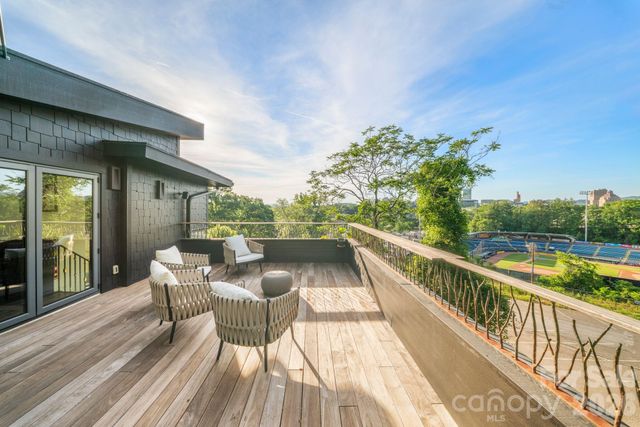 53 Buchanan Place, Asheville, NC 28801