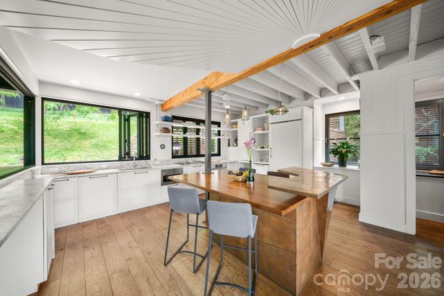 53 Buchanan Place, Asheville, NC 28801