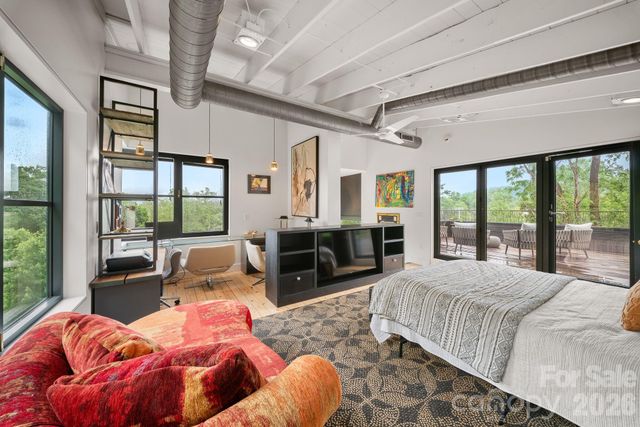 53 Buchanan Place, Asheville, NC 28801