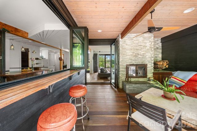 53 Buchanan Place, Asheville, NC 28801