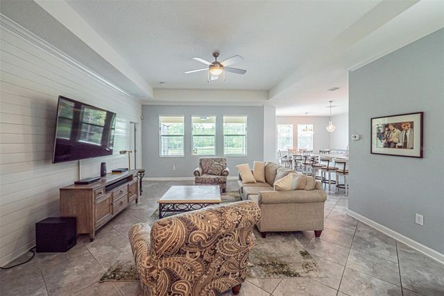 10174 LOVEGRASS LANE, Orlando, FL 32832