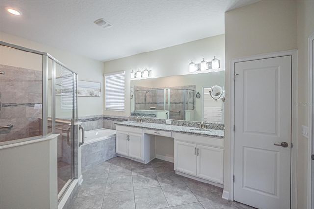 10174 LOVEGRASS LANE, Orlando, FL 32832
