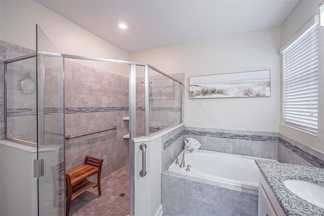10174 LOVEGRASS LANE, Orlando, FL 32832