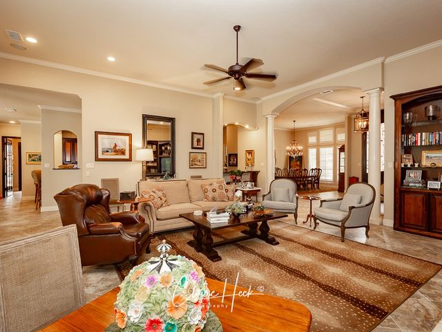 2113 Ironwood Dr, Midland, TX 79707