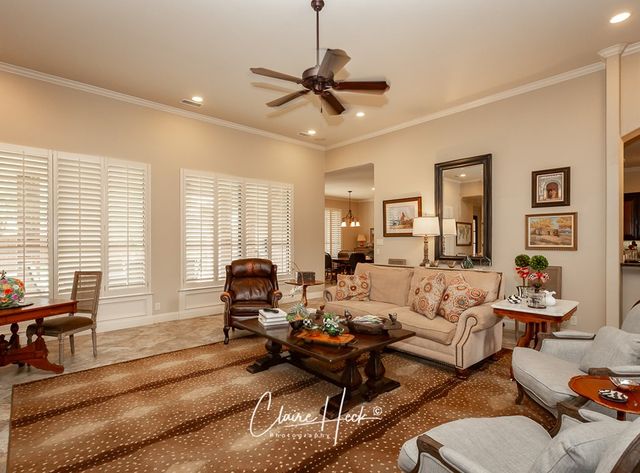 2113 Ironwood Dr, Midland, TX 79707