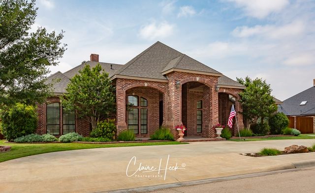 2113 Ironwood Dr, Midland, TX 79707