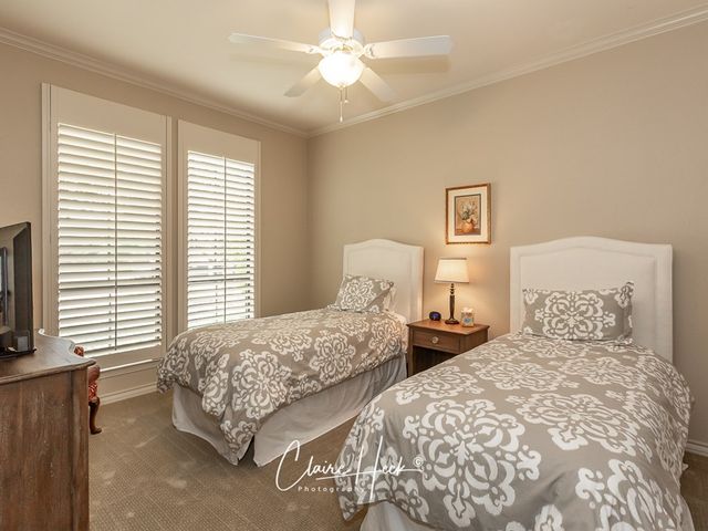 2113 Ironwood Dr, Midland, TX 79707