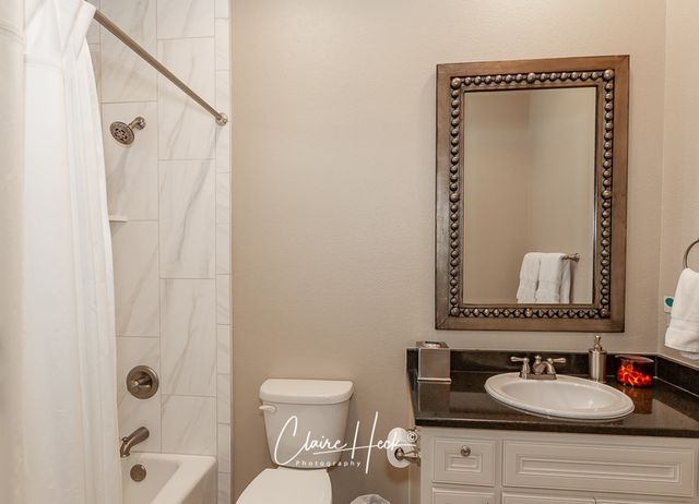 2113 Ironwood Dr, Midland, TX 79707