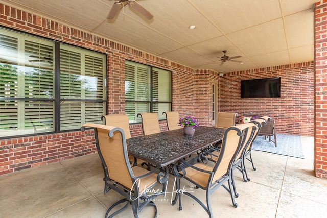 2113 Ironwood Dr, Midland, TX 79707