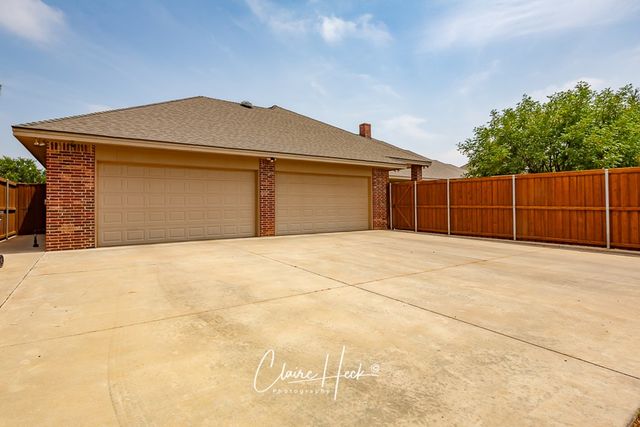 2113 Ironwood Dr, Midland, TX 79707