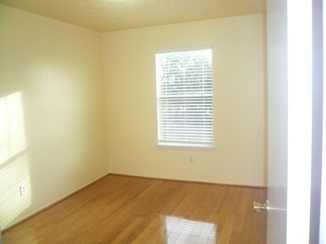 6307 Sutton Meadows Drive, Houston, TX 77086